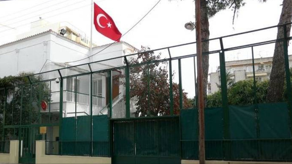 Komudan Trkiye'ye yardm! Bakonsoloslua teslim edildi