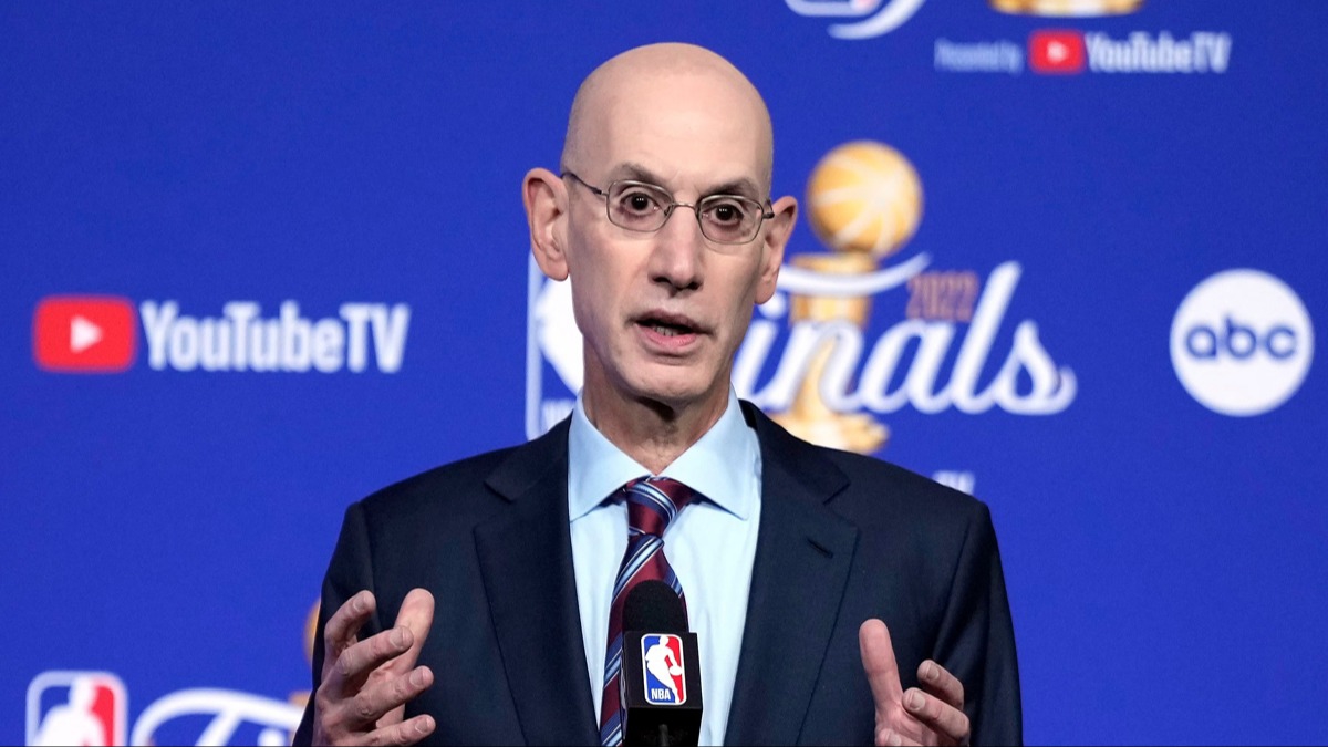 Adam Silver: Fiziksellik yetenekli oyuncular engelliyor 