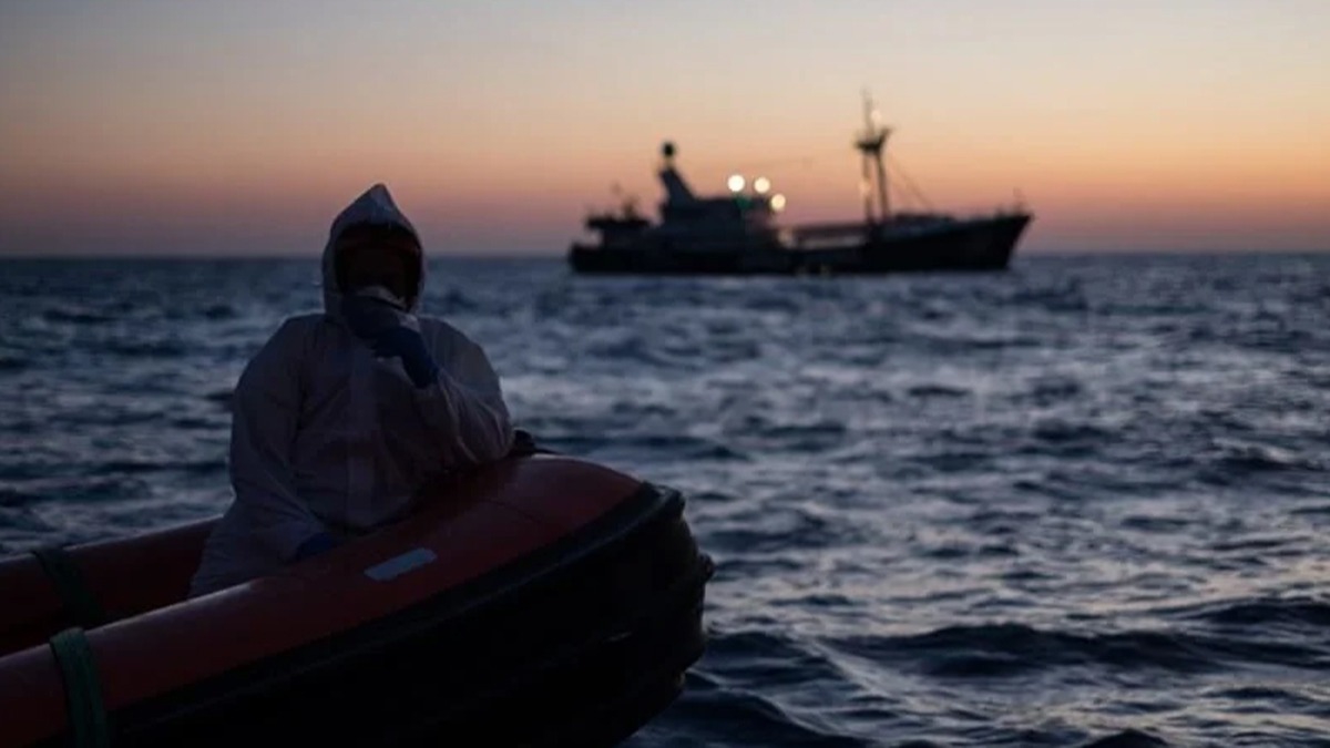 Akdeniz'de yzlerce dzensiz gmeni tayan tekne kayboldu