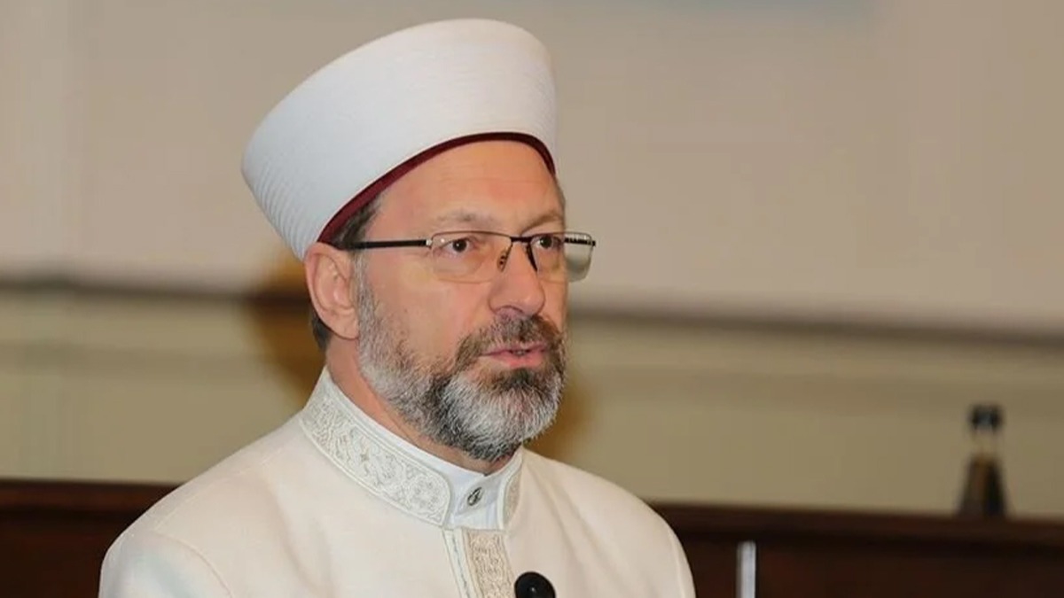 Erbaş: Ayasofya'yı fethin sembolüne dönüştüren Peygamberimiz'in müjdesine nail olma arzusudur