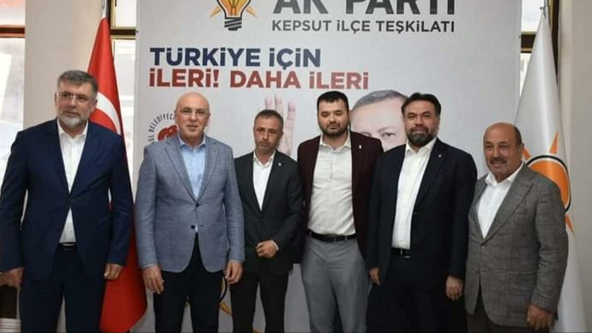 Y Parti'den istifa edip AK Parti'ye getiler
