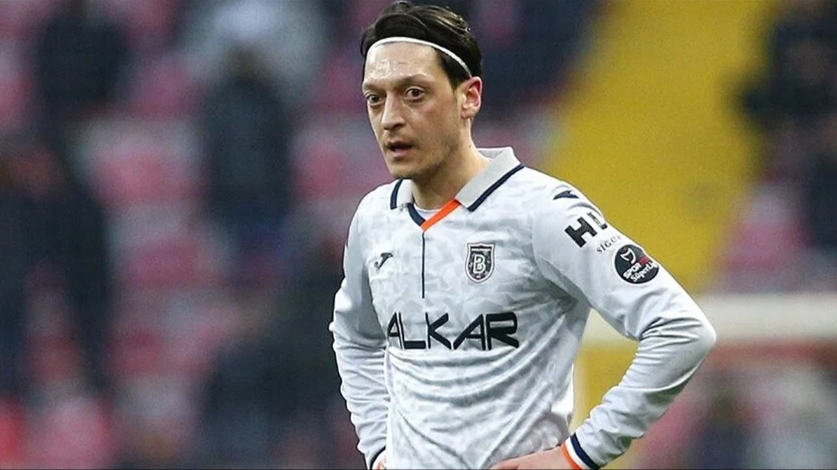 Ve Mesut zil tercihini yapt! Son paylamnda dikkat eken ifadeler...