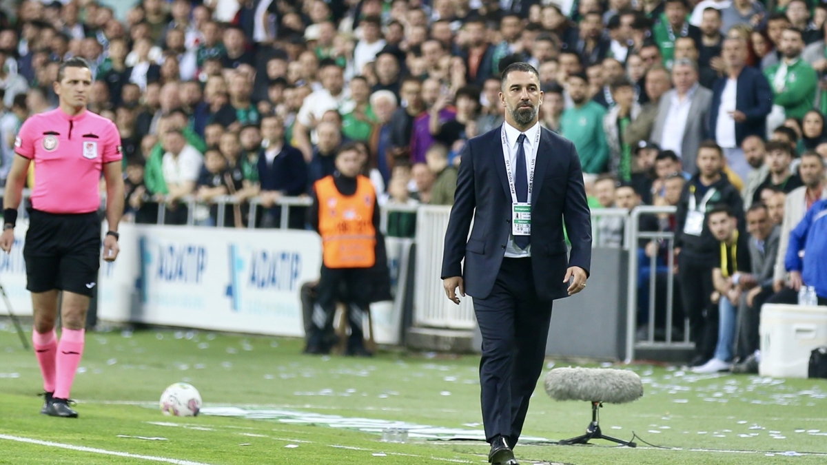 Arda Turan: Kulübü en kısa sürede Avrupa'ya taşımak istiyorum
