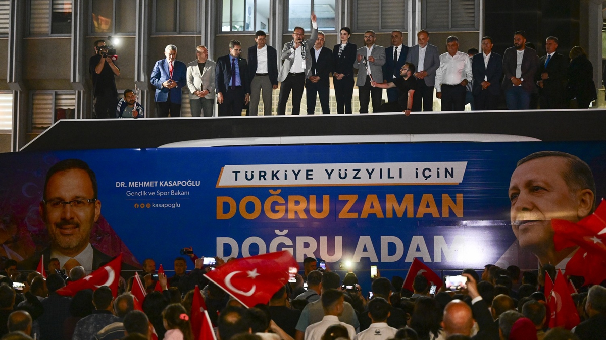 Bakan Kasapolu: Birileri kirli pazarlklar yapadursun. lkeyi asla bldrtmeyeceiz! 