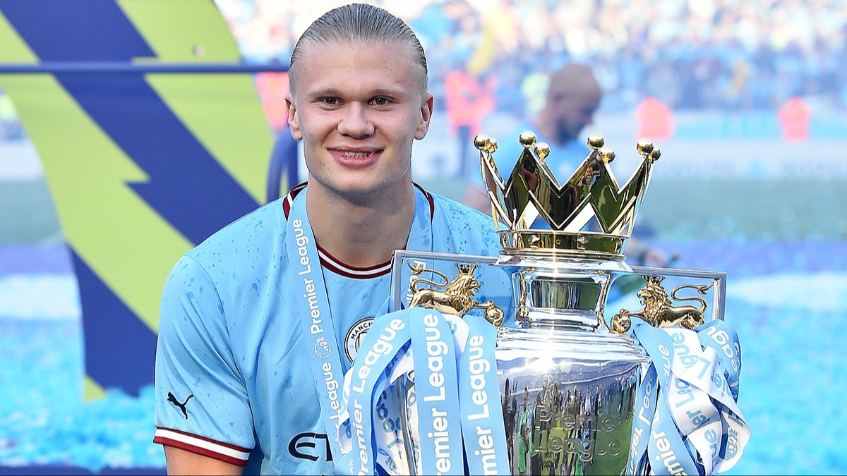 Erling Haaland, ngiltere Premier Lig'de sezonun oyuncusu seildi