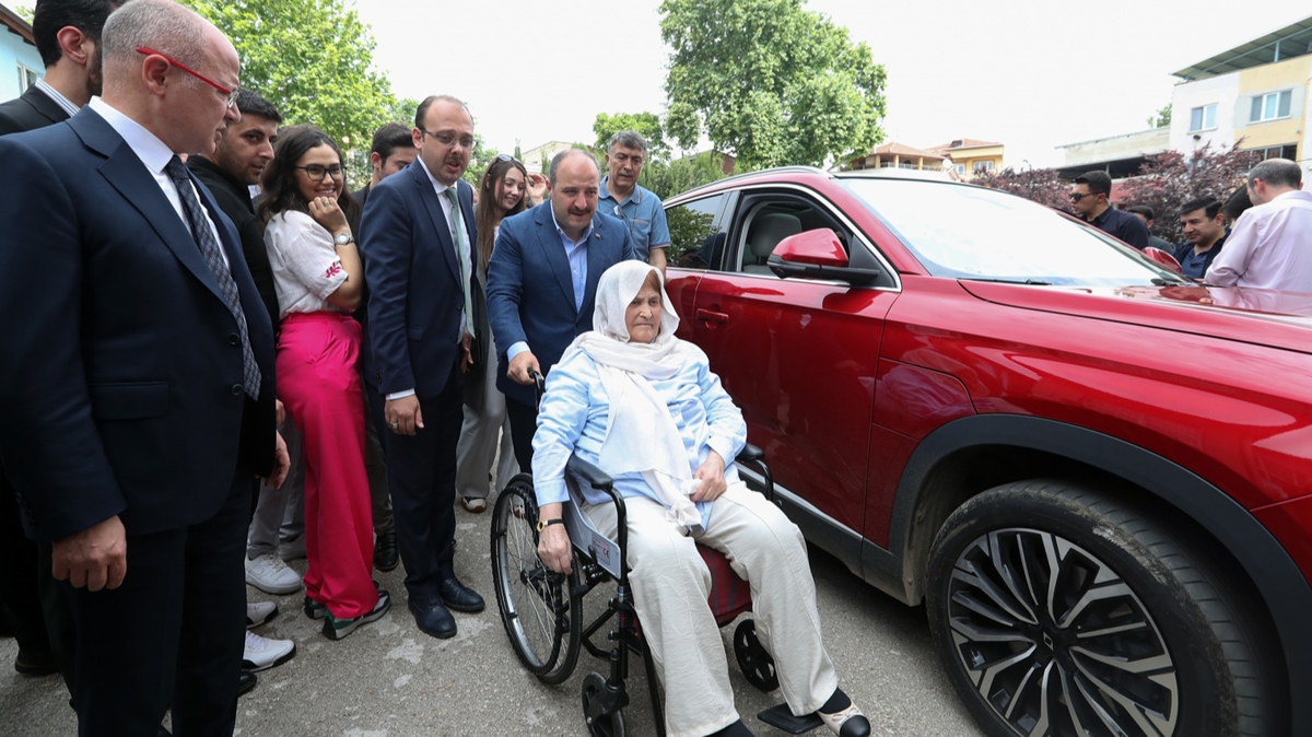 Bakan Varank yrme gl eken vatanda sanda getirdi