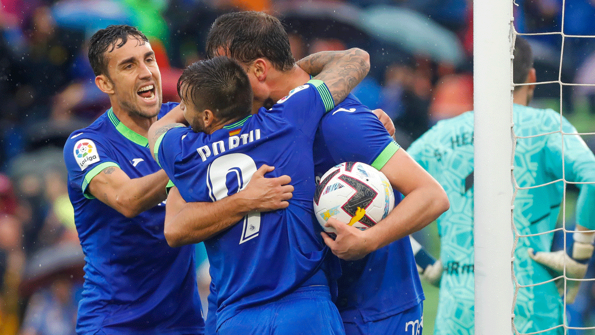 Getafe umudunu son haftaya tad
