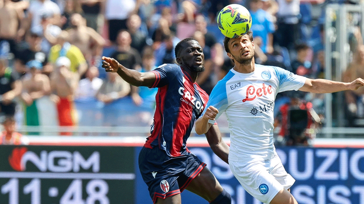 ampiyon Napoli, evinde kayp!