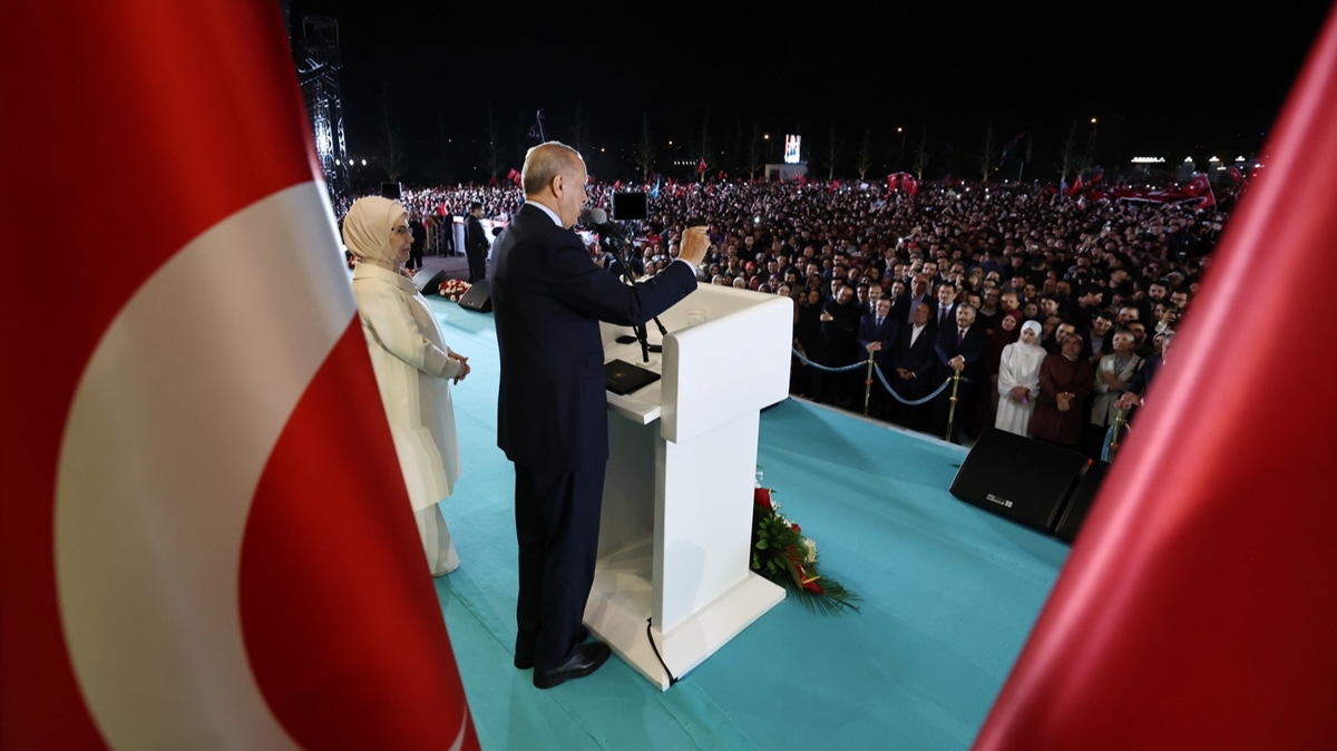 Cumhurbakan Erdoan'n zaferi Orta Dou medyasnda manetleri ssledi