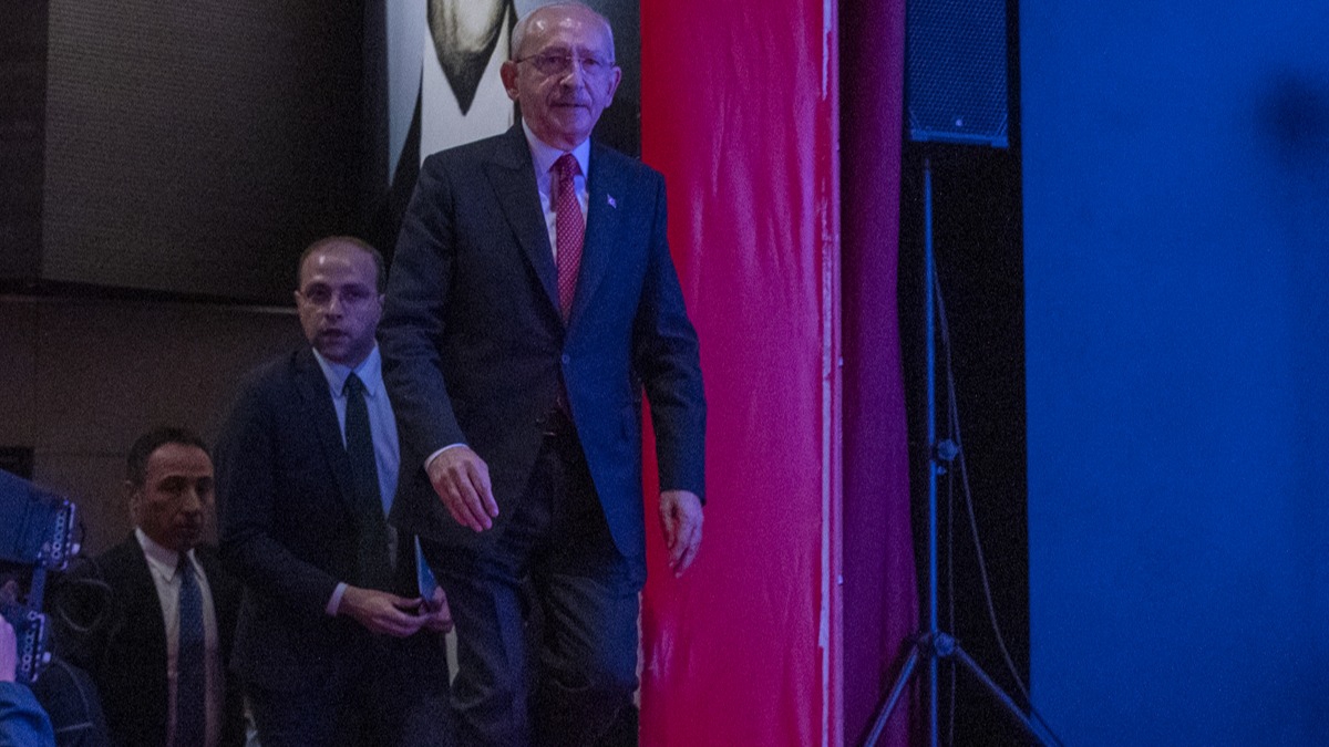 CHP iinden Kldarolu'na istifa ars: nsanlar gvenmiyor
