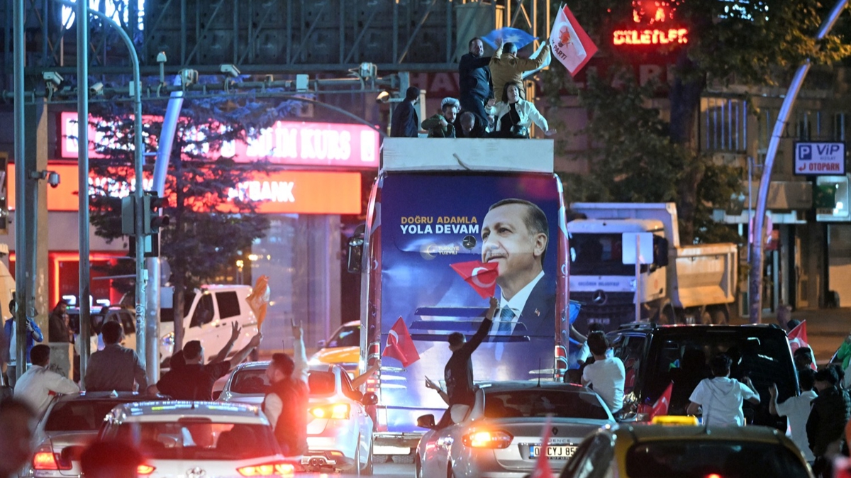 Cumhur ttifak'nn aday Erdoan, yeniden cumhurbakan seildi