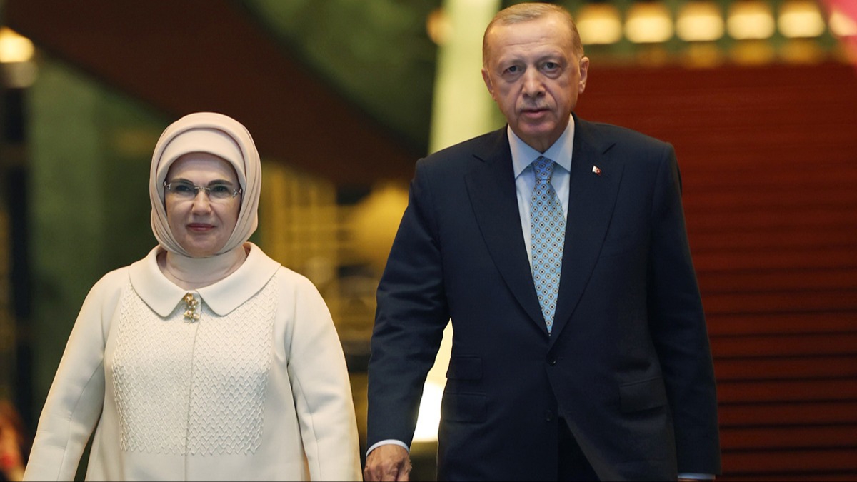 Emine Erdoan: Trkiye Yzyl idealimize 85 milyon, tek yrek olarak ulaacaz
