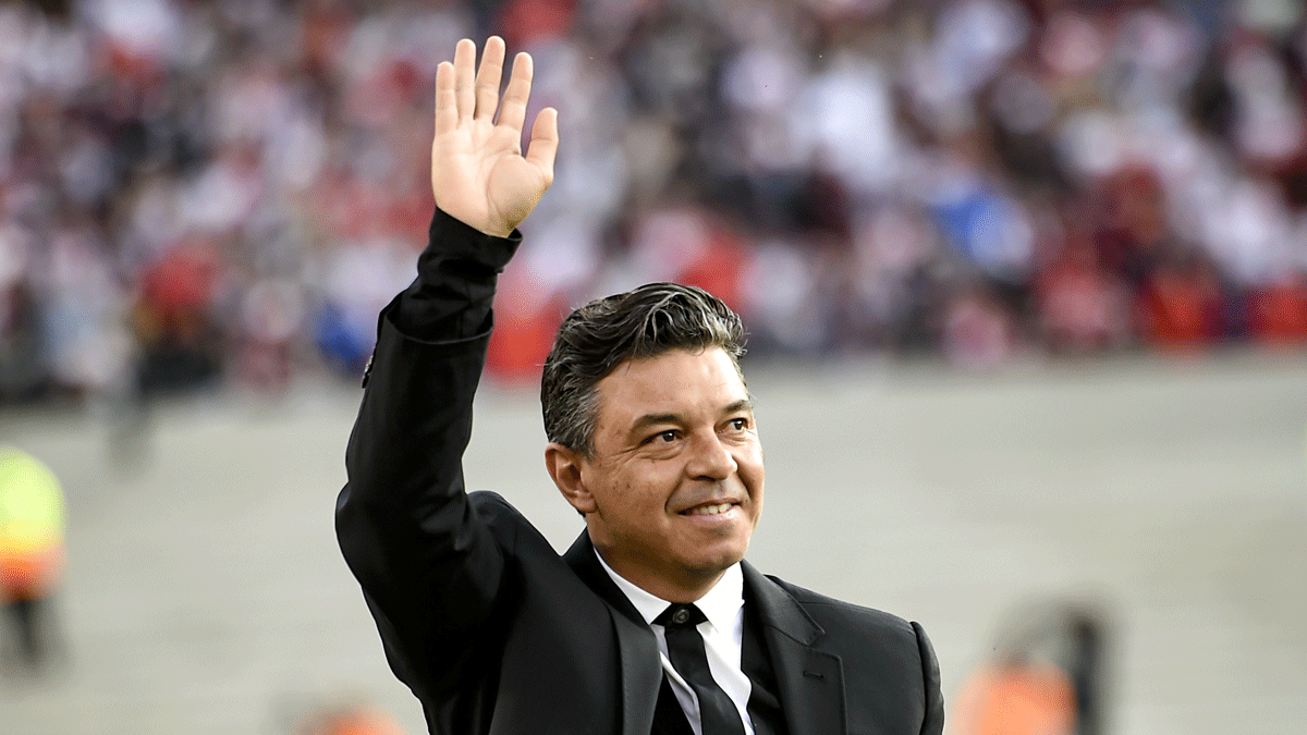 River Plate'den efsanesine vefal davran