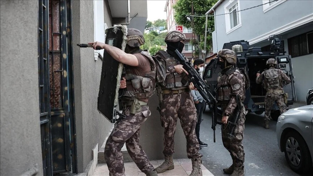 12 ilde terr operasyonu: 20 pheli yakaland