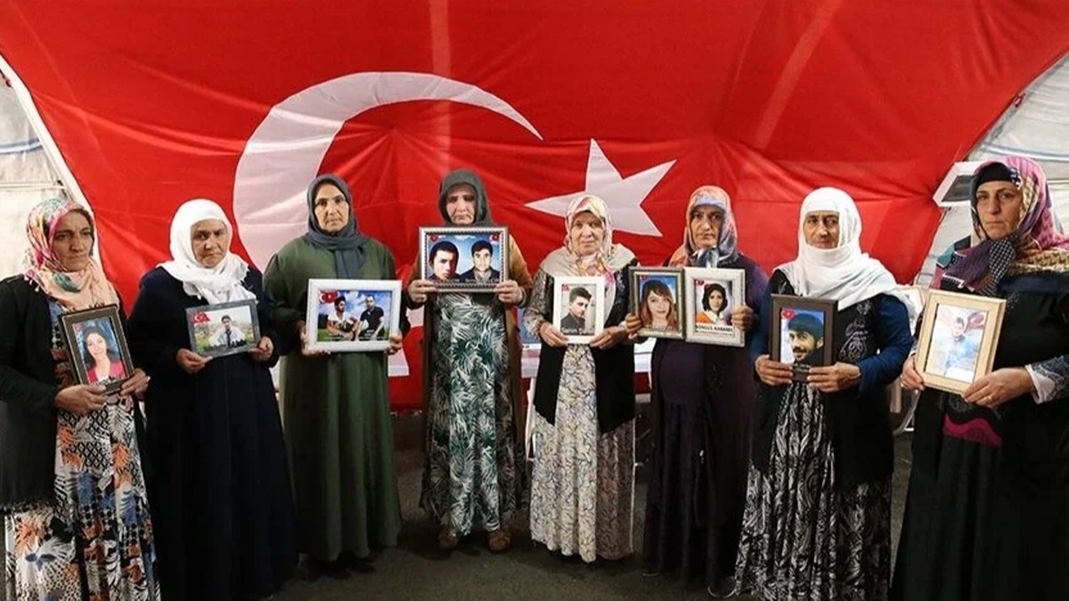 42. buluma gerekleiyor: Bir aile daha evladn terr rgt PKK'nn penesinden kurtard