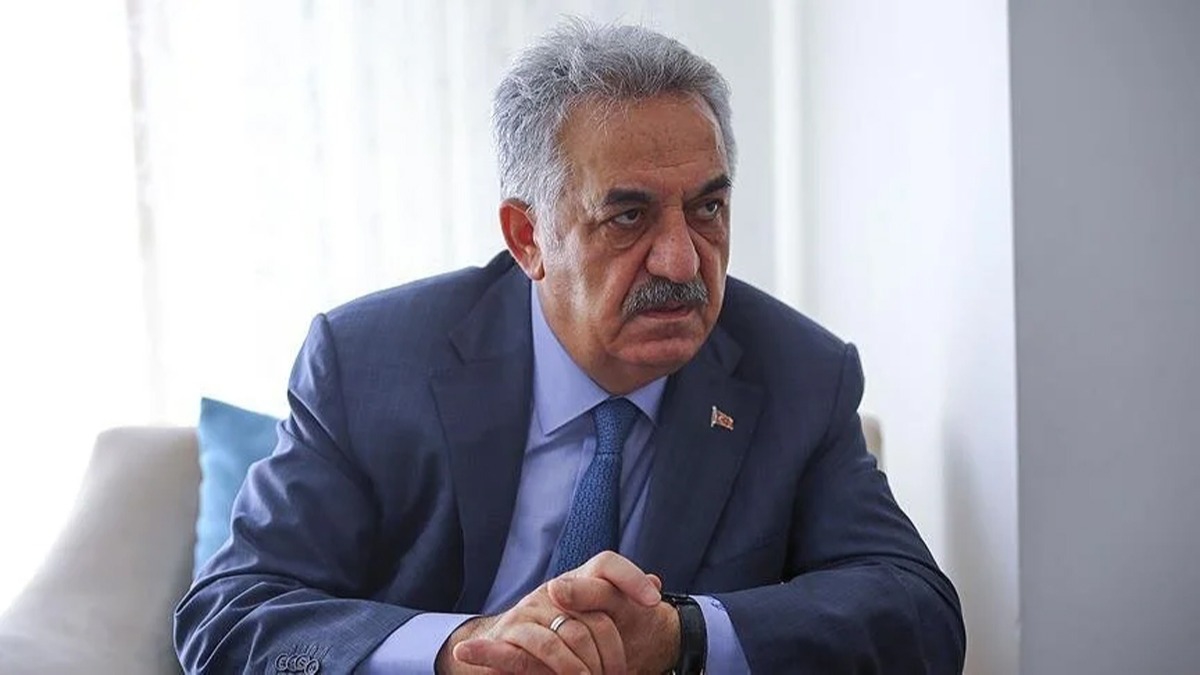 ''50+1 sistemi'' deiecek mi? AK Parti'den ''yeni anayasa'' aklamas
