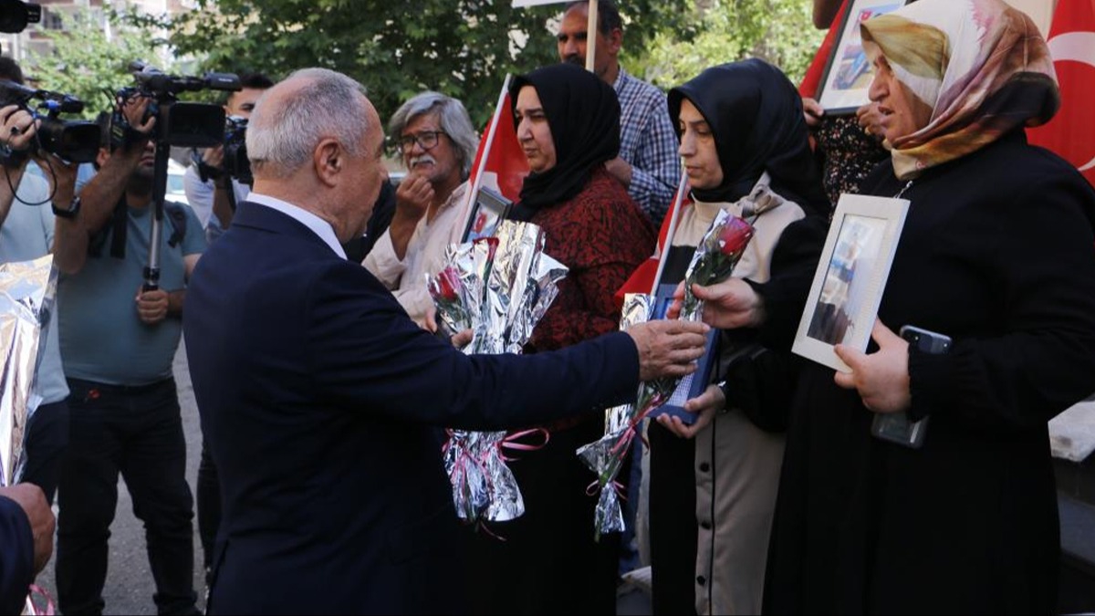 DSP'den Diyarbakr annelerine ziyaret: Sabrla bu direnie devam edeceiz