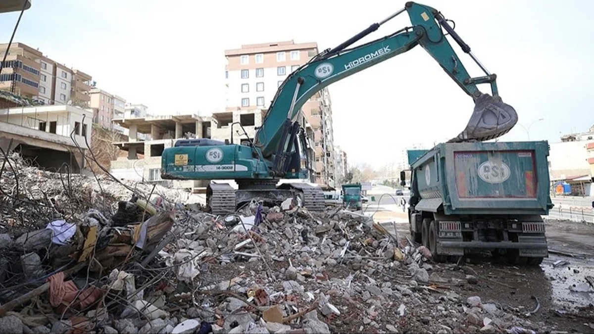 Kahramanmara'ta enkaz kaldrma almalar devam ediyor