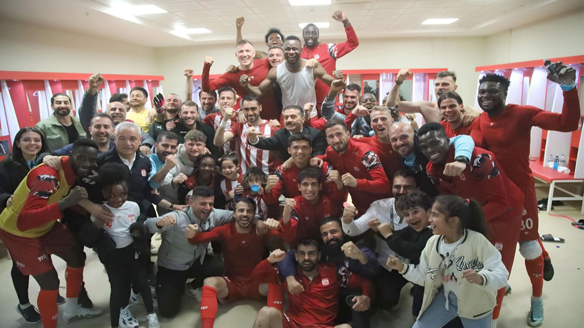 Sivasspor'da hasret sona erdi! Yiidolar 38 gn sonra galibiyetle tant