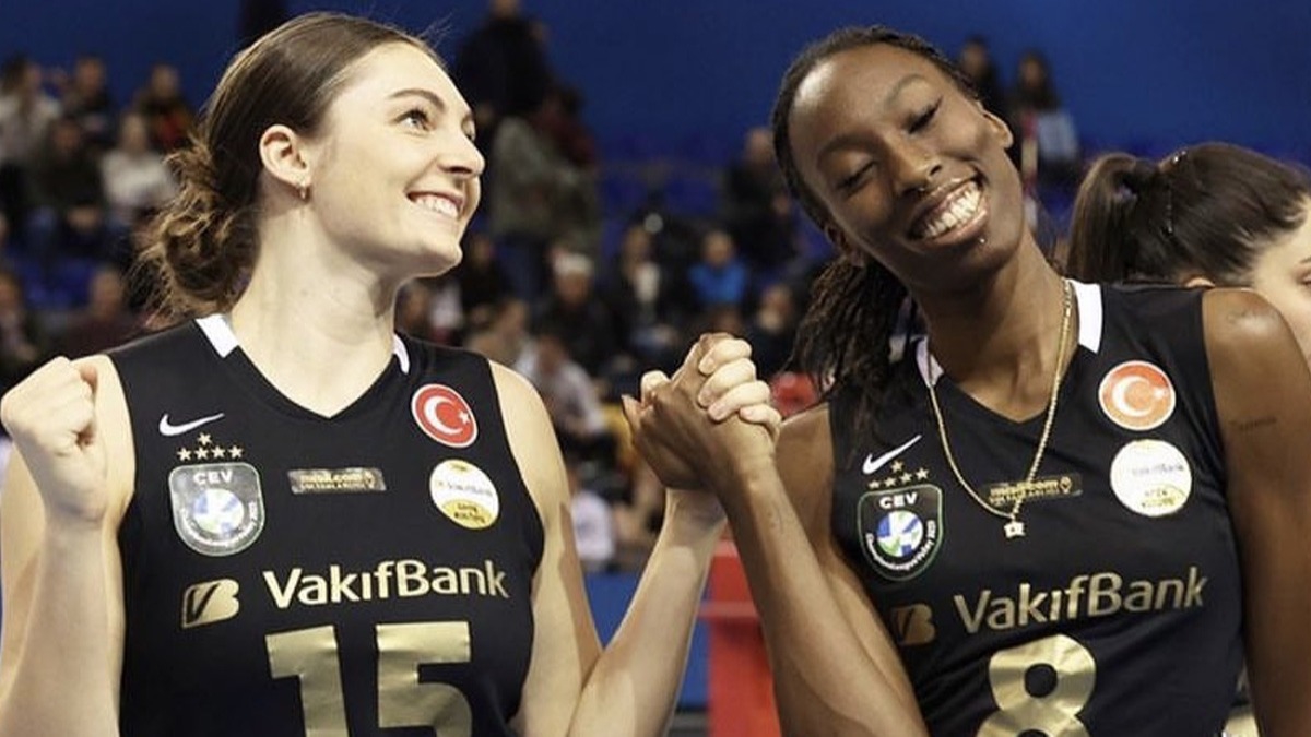 VakfBank'tan Egonu ve Bajema'ya teekkr