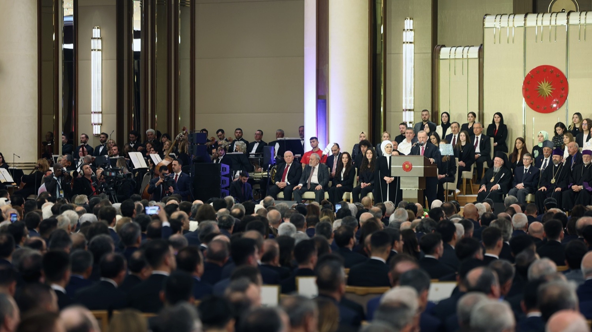 Orta Dou medyas Cumhurbakan Erdoan'n yemin trenini yazd: Trkiye Yzyl balad