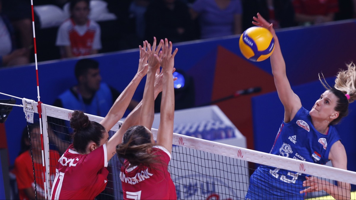 Kanada, Srbistan' 3-2 ile geti