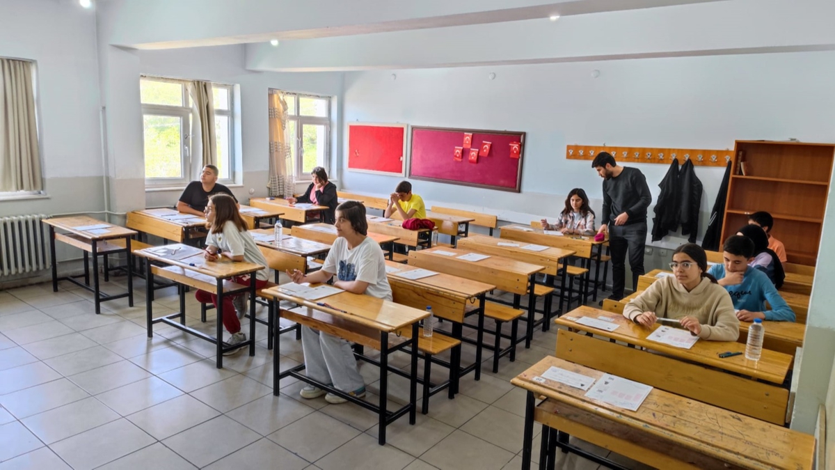 MEB, LGS sınavının sorularını ve cevap anahtarlarını yayımladı