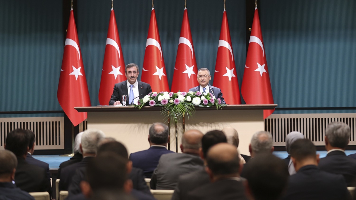 Cumhurbaşkanlığı Külliyesi'nde devir-teslim töreni! Cevdet Yılmaz, görevi Fuat Oktay'dan devraldı