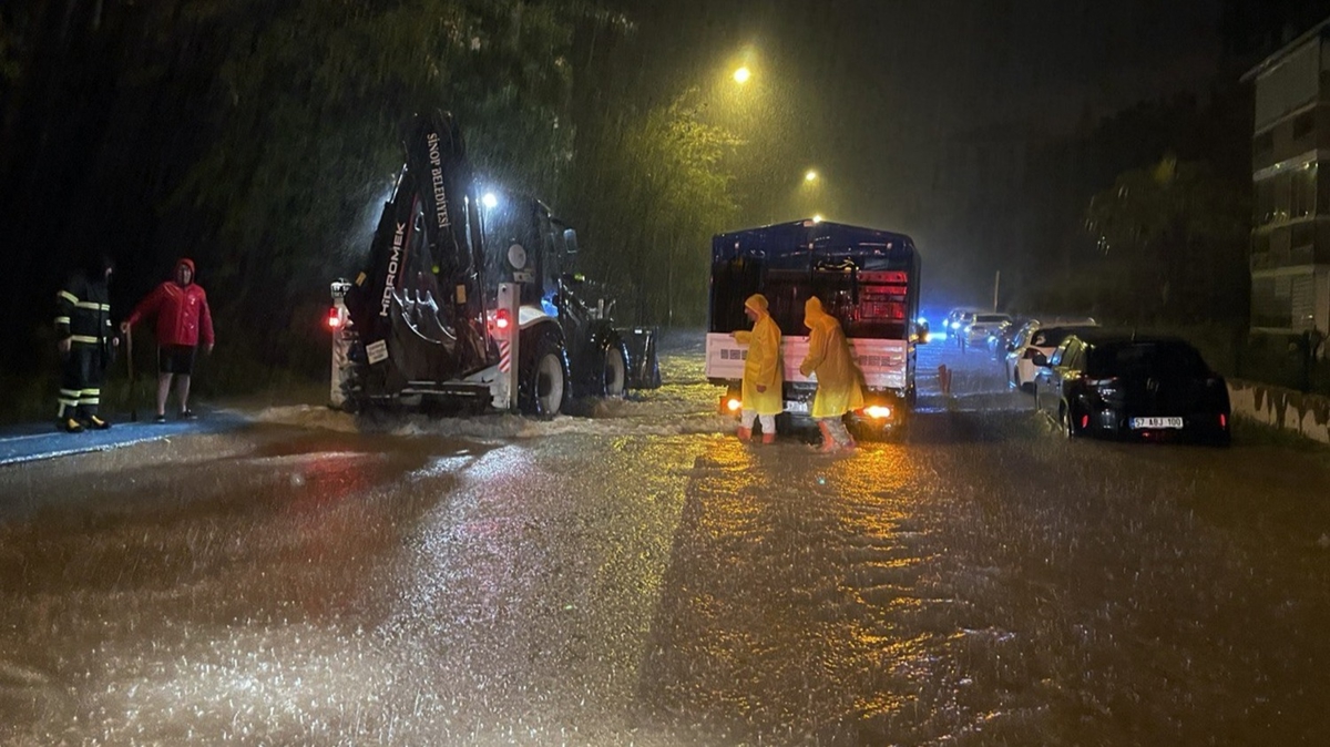 Sinop'ta saanak etkili oldu