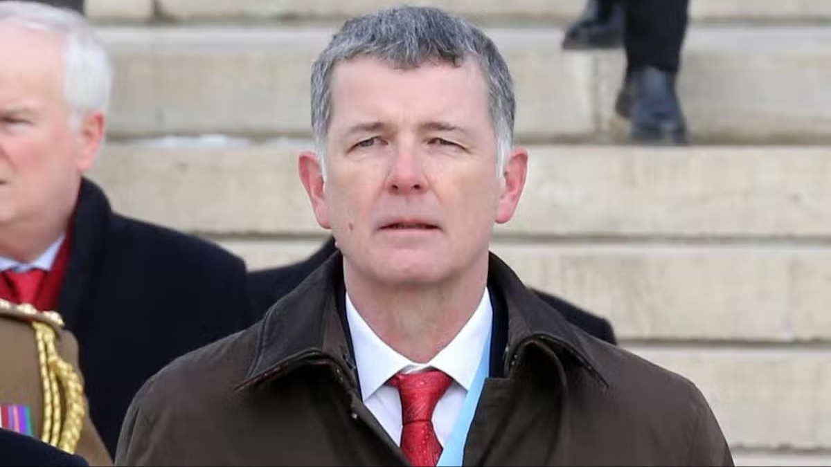 MI6 Bakan Moore'dan Kaln'a tebrik
