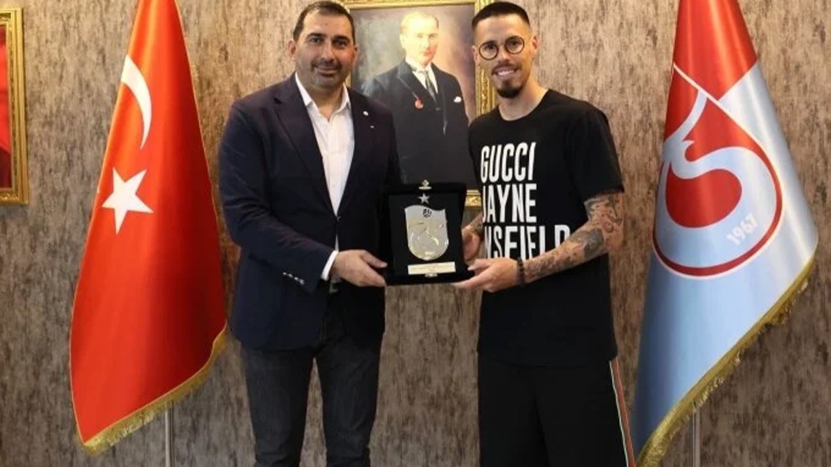 Trabzonspor'dan Marek Hamsik'e plaketli veda