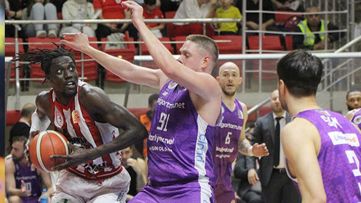 Trkiye Basketbol Ligi'nde yar final ilk ma oynand