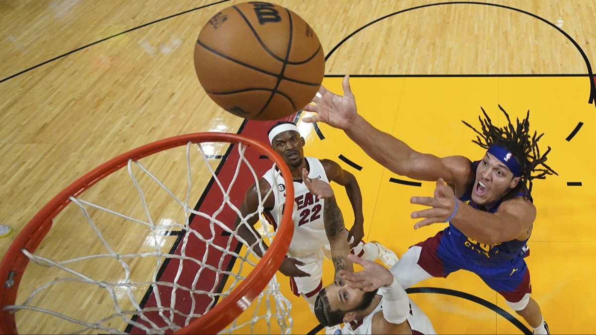 NBA finalinde Denver Nuggets ne geti