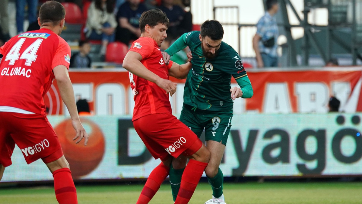 mraniyespor'da yaprak dkm! Tam 16 ayrlk