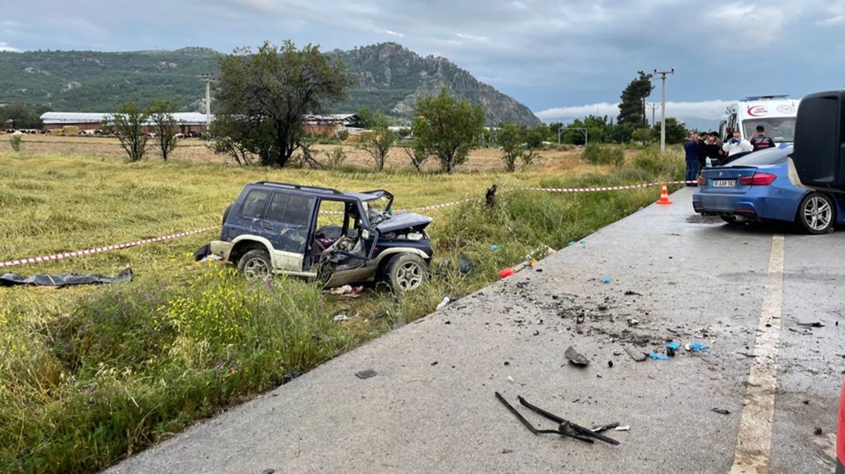 Burdur'da feci kaza! 5 kii hayatn kaybetti