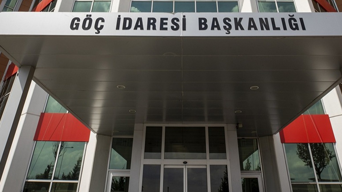 Bir haftada snr d edilen dzensiz gmen says akland 
