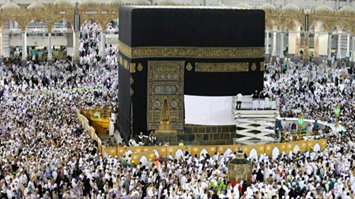 Hac farizas ncesi Kabe'de dikkat eken deiiklik