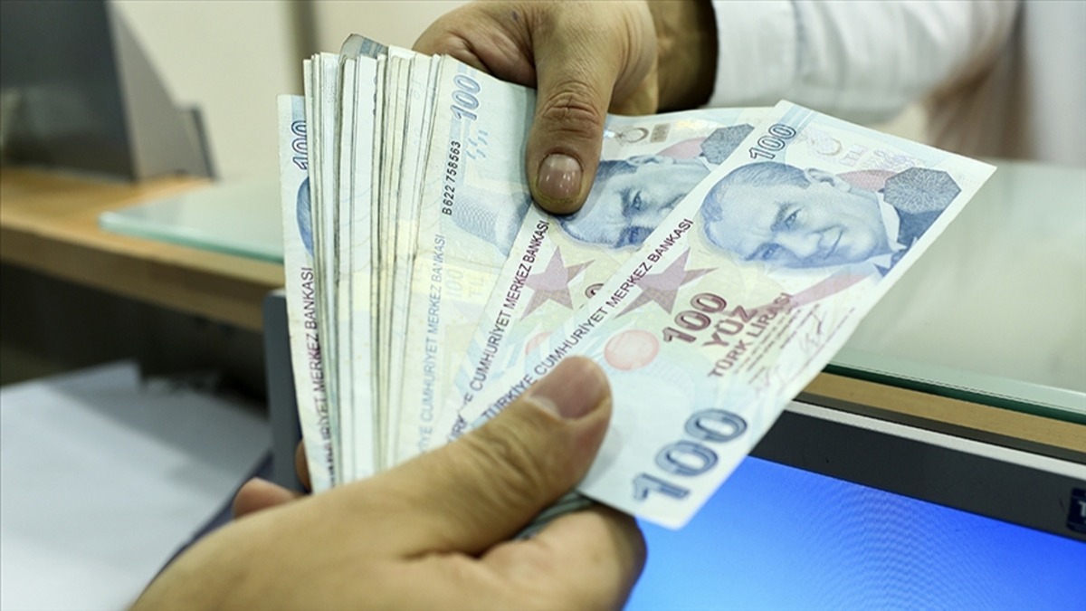 Memur ve emekli maa zamm iin dmeye basld! Dzenlemenin detaylar ortaya kt