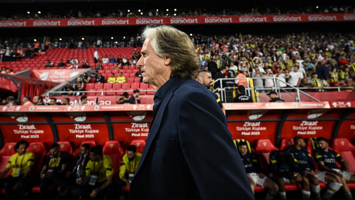 Fenerbahe'de Jorge Jesus devri sona erdi! Ayrl kendisi aklad...