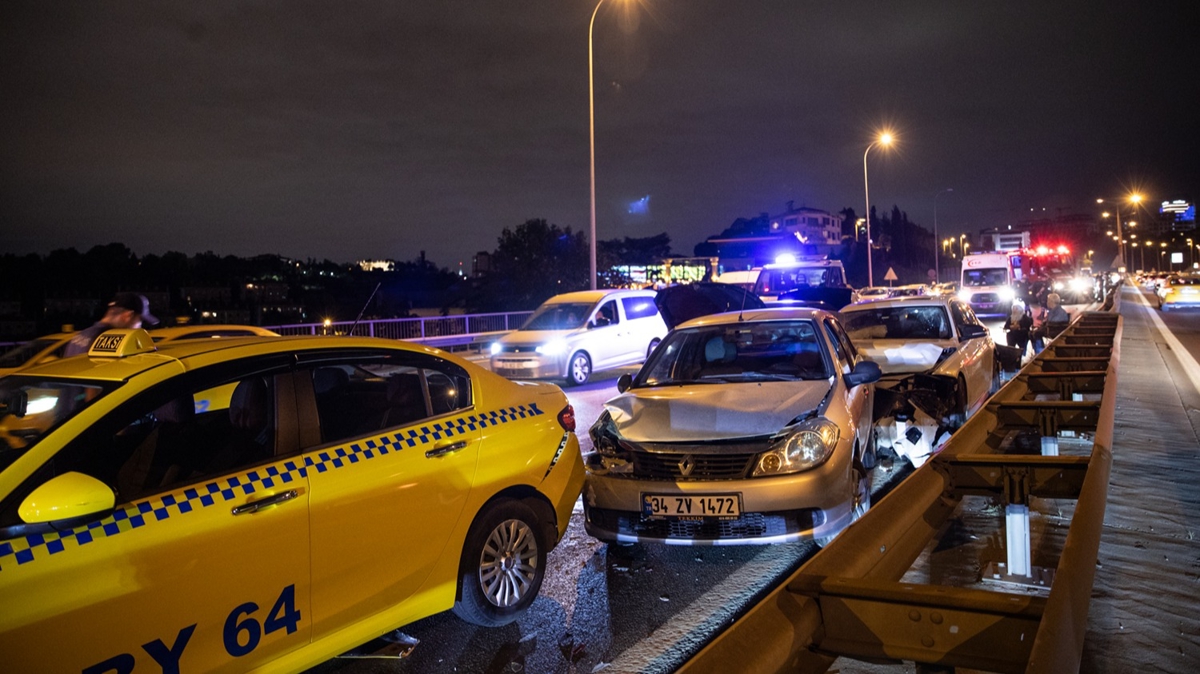 15 Temmuz ehitler Kprs'nde korkutan kaza! 7 ara birbirine girdi