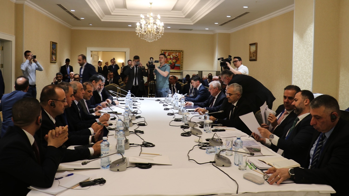Astana'da 4'l zirve! Normallemede ilk adm ''Yol Haritas'' oldu
