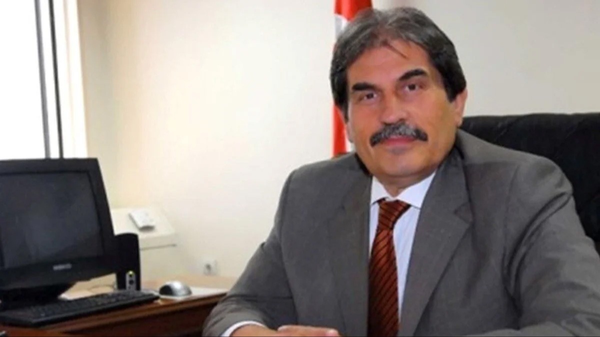 Eski Halter Federasyonu Bakan Kenan Nuhut, defnedildi 