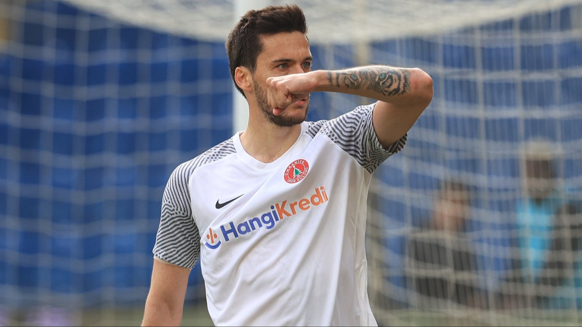 Umut Nayir harekatı! Süper Lig devi kolları sıvadı