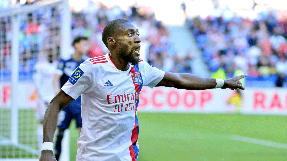 Beikta'a transferde Arabistan'dan rakip kt