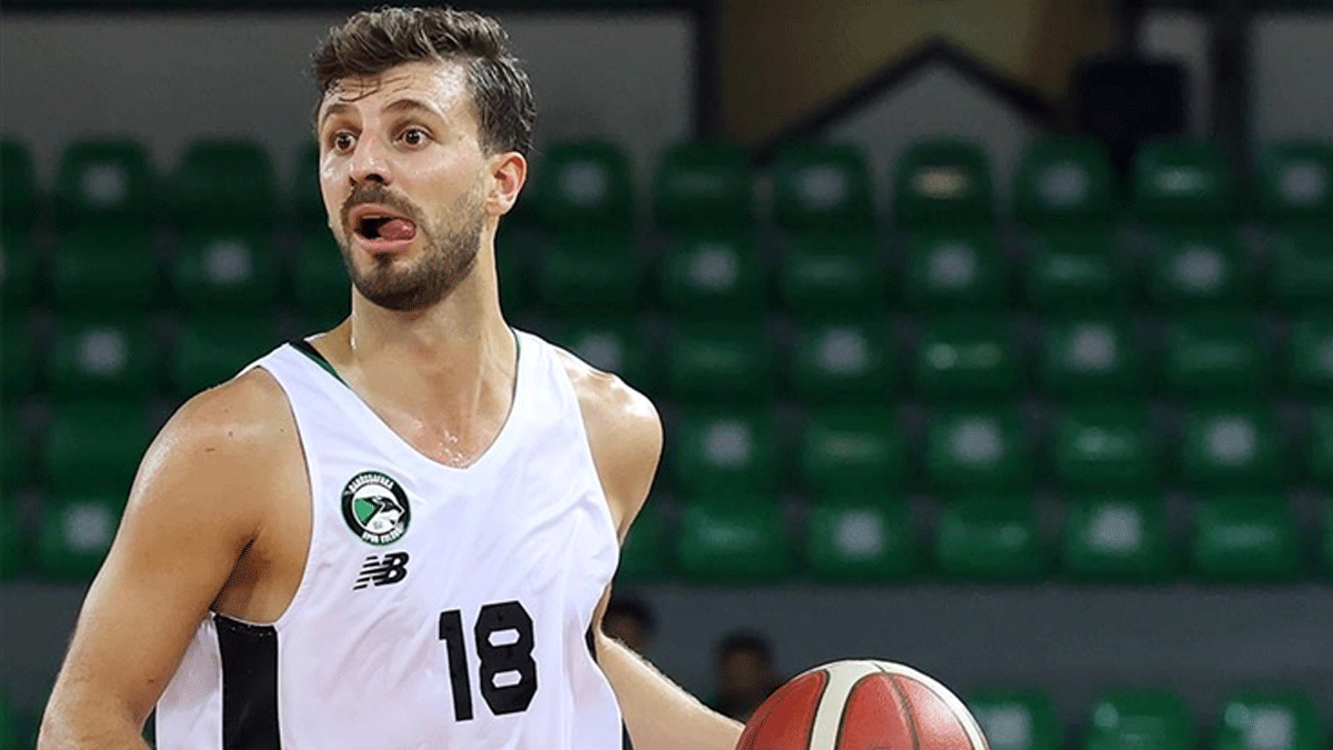 Dou zdemirolu, Anadolu Efes'te