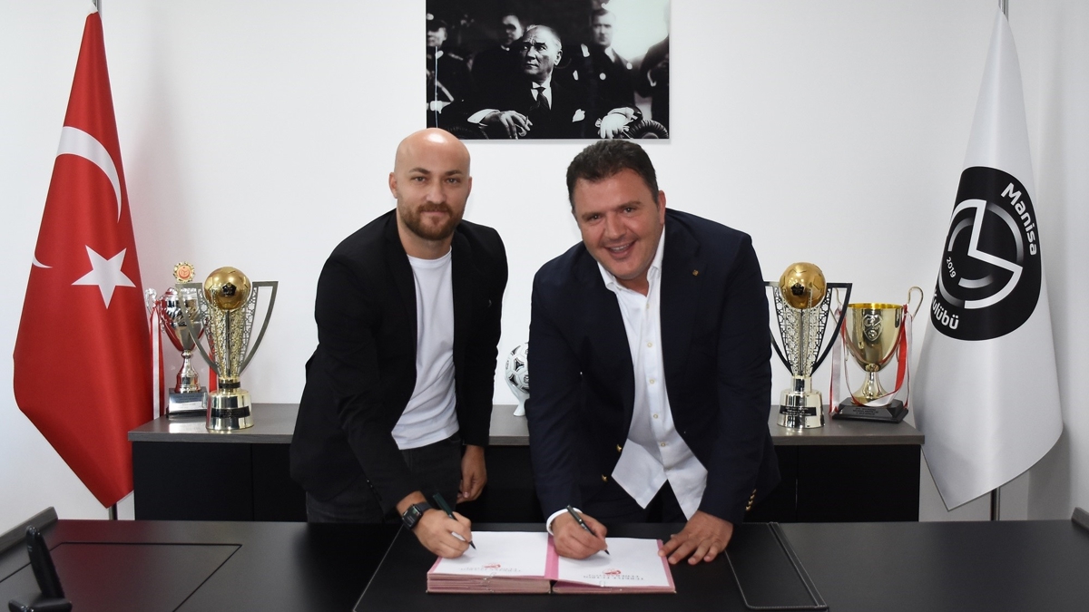 Manisa FK'den transfer ata