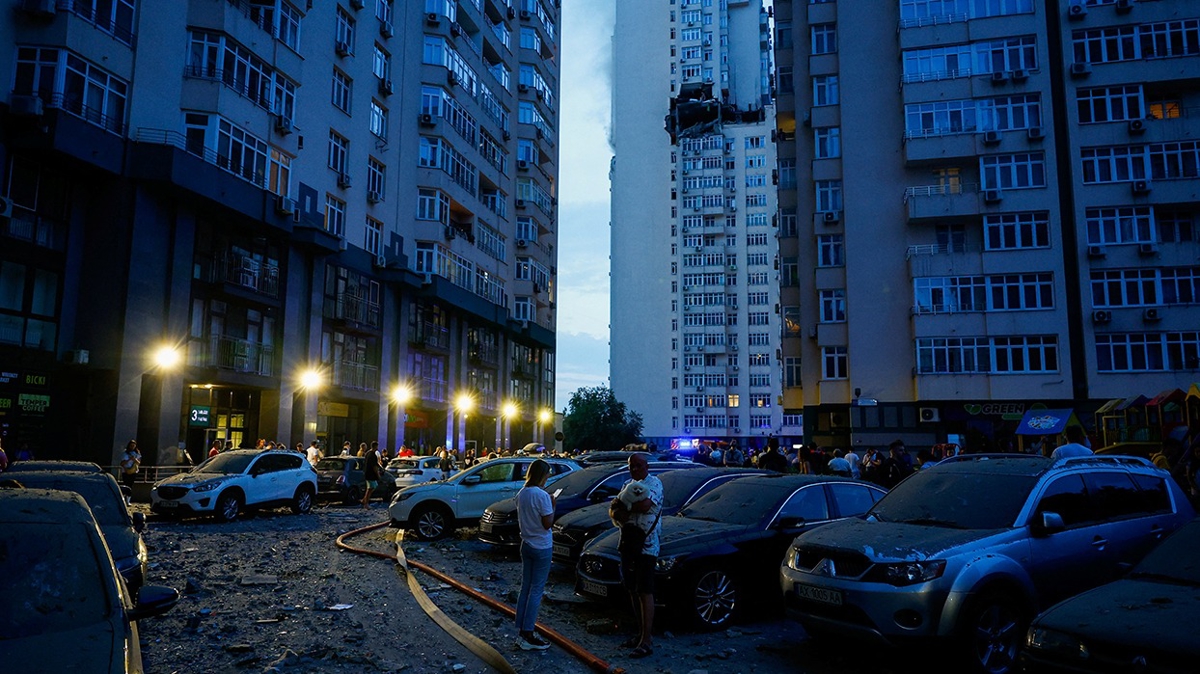 Rusya'dan Ukrayna'ya fze saldrlar