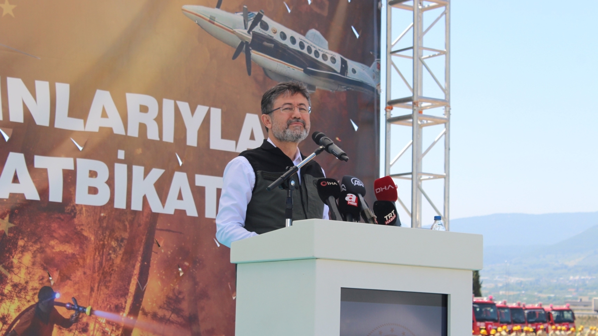 Tarm ve Orman Bakan Yumakl: Yangna mdahale sresinde hedef 10 dakika