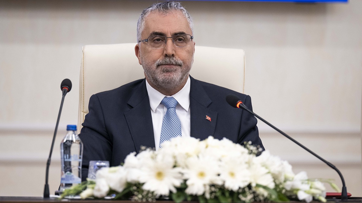 Bakan Ikhan: Bayramz daha yksee birlikte tayacaz