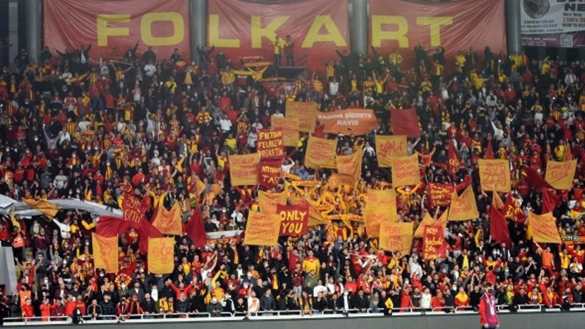Göztepeli taraftarlardan Başkan Ankersen'e 5 farklı dilden şampiyonluk isteği